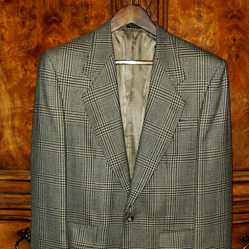 Plaid ventless sport coat